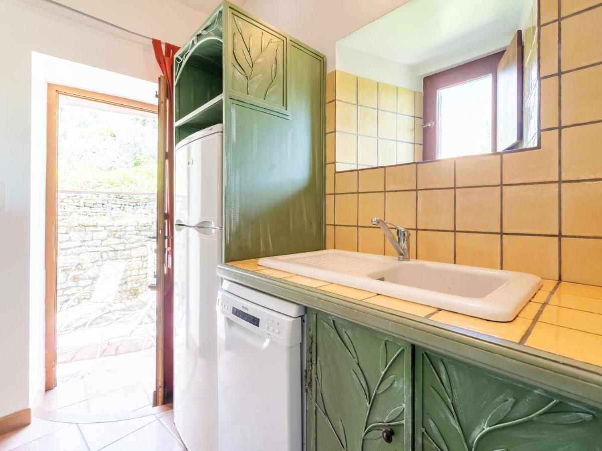 Classy Holiday Home In Les Vans With Pool Chambonas Exterior photo